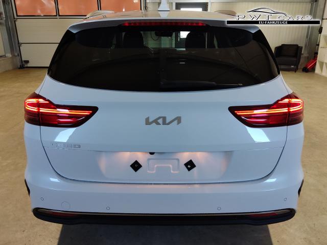Kia / Ceed Sportswagon / Weiß / / / , Beispielbilder, ggf. teilweise mit Sonderausstattung
