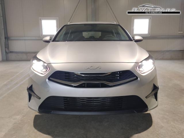 Kia / Ceed Sportswagon / Silber / / / , Beispielbilder, ggf. teilweise mit Sonderausstattung