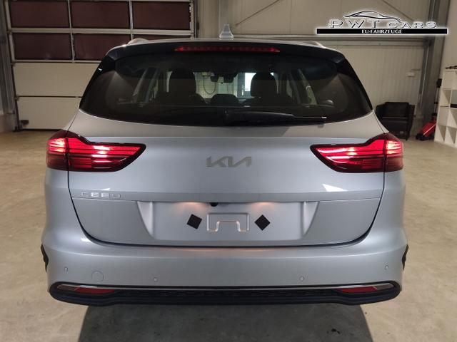 Kia / Ceed Sportswagon / Silber / / / , Beispielbilder, ggf. teilweise mit Sonderausstattung