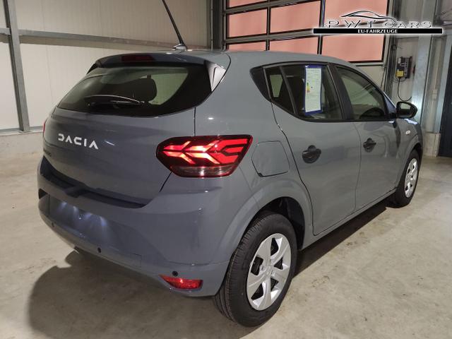 Dacia / Sandero / Grau / / / , Beispielbilder, ggf. teilweise mit Sonderausstattung