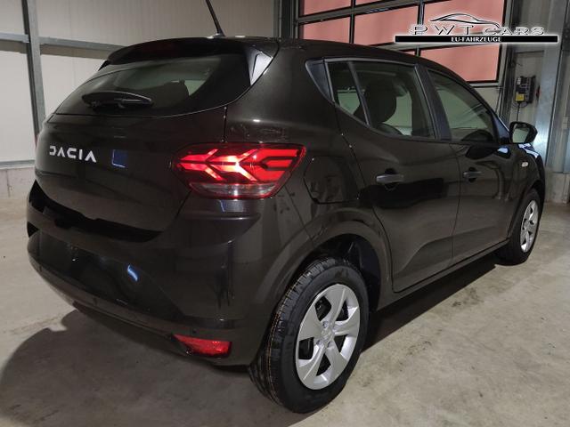 Dacia / Sandero / Schwarz / / / , Beispielbilder, ggf. teilweise mit Sonderausstattung