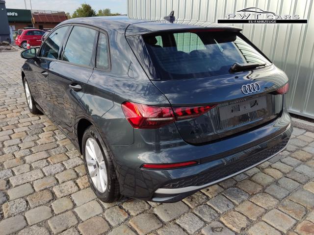 Audi / A3 Sportback / Grau / / / 