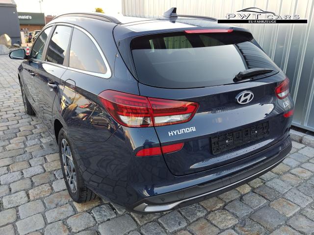 Hyundai / i30 Kombi / Blau / / / , Beispielbilder, ggf. teilweise mit Sonderausstattung