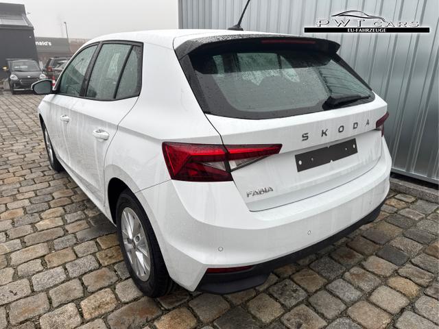 Skoda / Fabia / Wei&szlig; / / / , Beispielbilder, ggf. teilweise mit Sonderausstattung