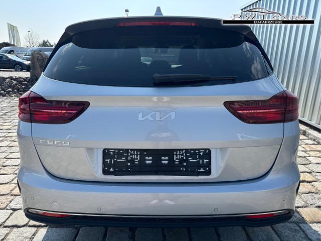 Kia / Ceed / Silber / / / , Beispielbilder, ggf. teilweise mit Sonderausstattung