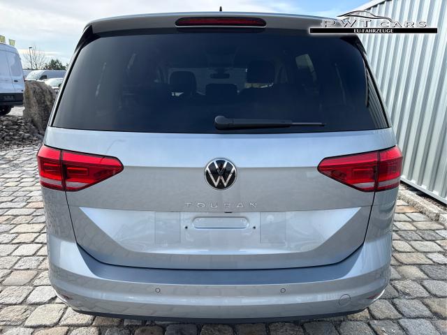 Volkswagen / Touran / Silber / / / , Beispielbilder, ggf. teilweise mit Sonderausstattung