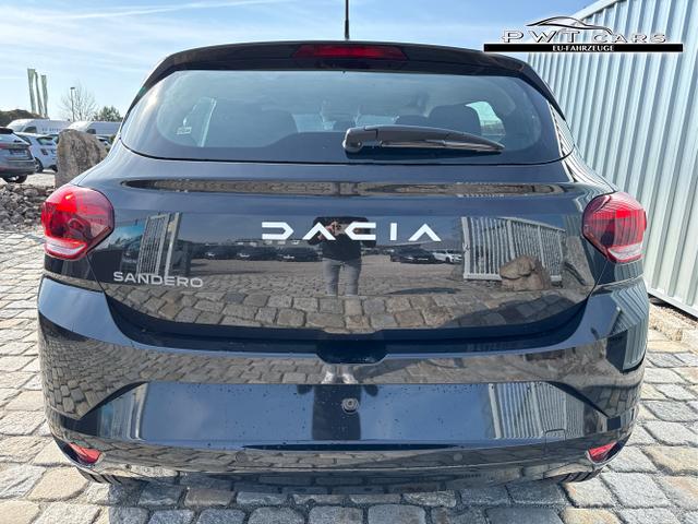 Dacia / Sandero / Schwarz / / / , Beispielbilder, ggf. teilweise mit Sonderausstattung