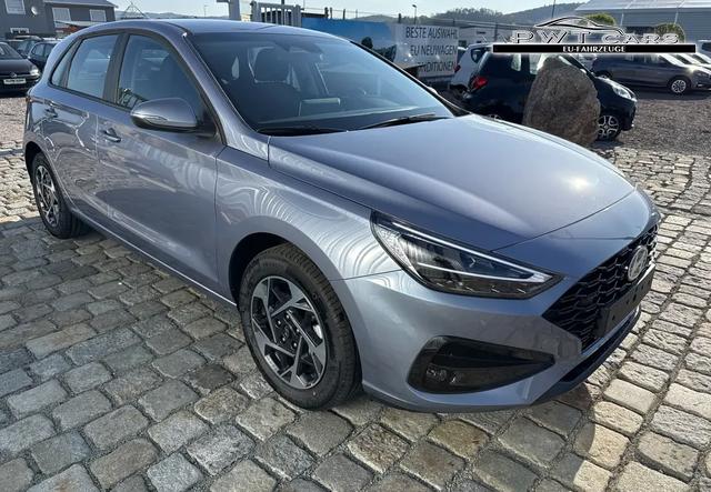 Hyundai i30 GO! 1.5 DPI 97 PS 6-Gang-Schaltgetriebe-Winterpaket-AutoHold-LED-RDKS-AppleCarPlay & AndroidAuto-NAVI-16"-sofort 