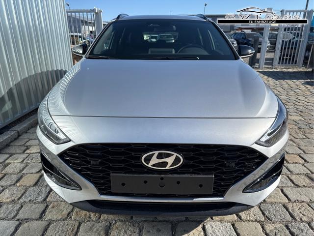Hyundai / i30 Kombi / Silber / / / , Beispielbilder, ggf. teilweise mit Sonderausstattung