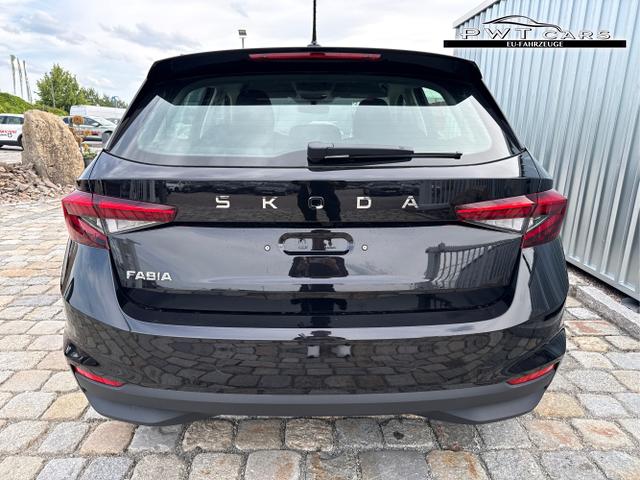 Skoda / Fabia / Schwarz / / / , Beispielbilder, ggf. teilweise mit Sonderausstattung