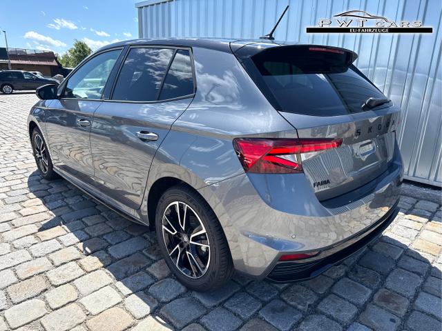 Skoda / Fabia / Grau / / / 