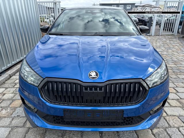 Skoda / Fabia / Blau / / / 