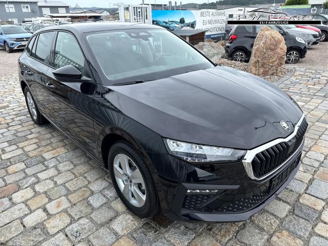 Skoda / Scala / Schwarz / / / 
