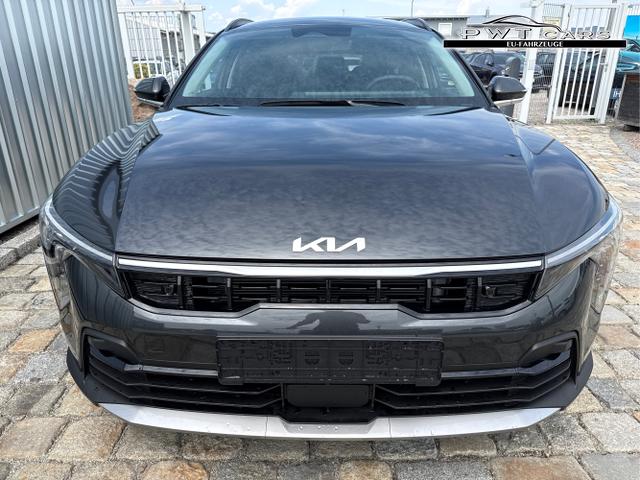 Kia / K4 Sportswagon / Grau / / / , Beispielbilder, ggf. teilweise mit Sonderausstattung