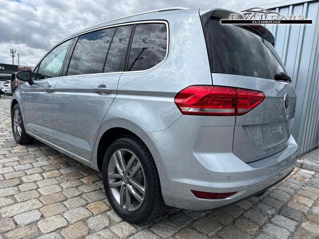 Volkswagen / Touran / Silber / / / 