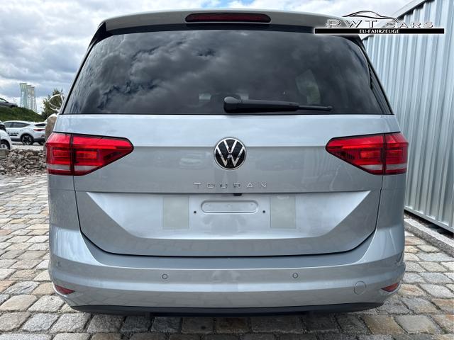 Volkswagen / Touran / Silber / / / 