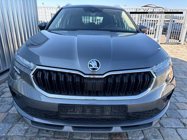 Skoda / Kamiq / Grau / / / 130 Jahre Premium Edition 1.5 TSI 150 PS DSG Anh&auml;ngerkupplung-AppleCarPlay-AndroidAuto-Winterpaket-Alcantara-DAB-Tempomat-Totwinkelassist-Kamera-SunSet-el.Heckklappe-17''Alu-Sofort, Beispielbilder, ggf. teilweise mit Sonderausstattung