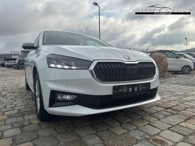 Skoda / Fabia / Wei&szlig; / / / , Beispielbilder, ggf. teilweise mit Sonderausstattung
