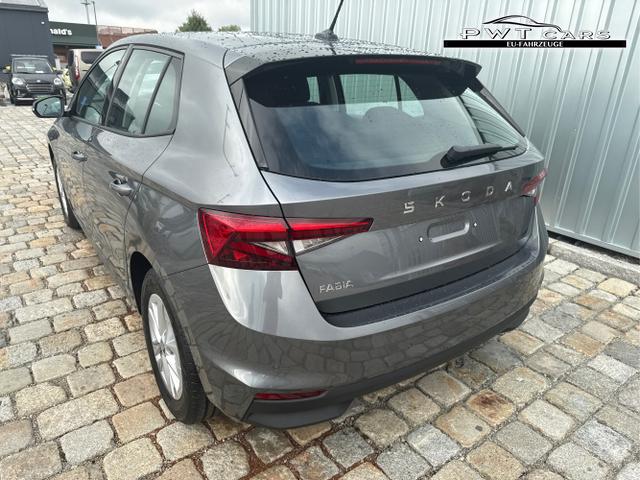 Skoda / Fabia / Grau / / / 130 Jahre 1.0 MPI 80 PS-Virtuelles Cockpit-AppleCarplay-Android-Auto-LED-Klima-Tempomat-R&uuml;ckfahrkamera-DAB-SHZ-15 Alu-sofort, Beispielbilder, ggf. teilweise mit Sonderausstattung