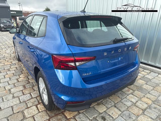 Skoda / Fabia / Blau / / / 130 Jahre 1.0 MPI 80 PS-Virtuelles Cockpit-AppleCarplay-Android-Auto-LED-Klima-Tempomat-R&uuml;ckfahrkamera-DAB-SHZ-15 Alu-sofort, Beispielbilder, ggf. teilweise mit Sonderausstattung