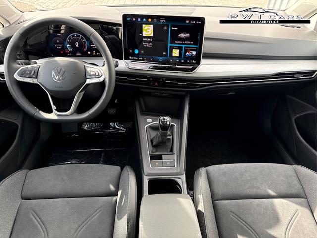 Volkswagen / Golf / Grau / / / 