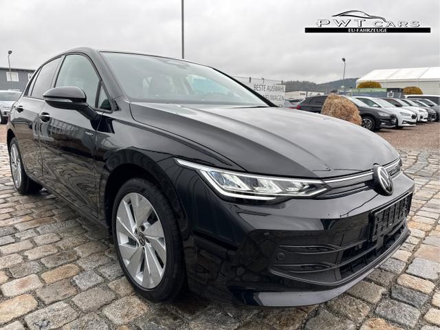 Volkswagen / Golf / Schwarz / / / 