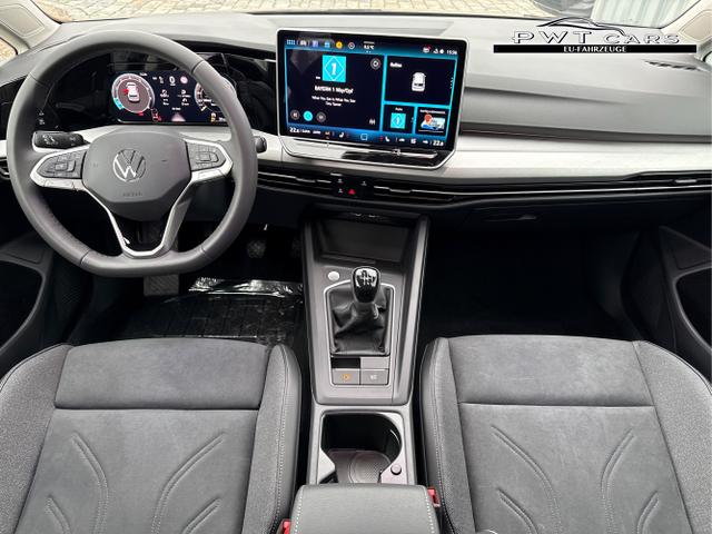Volkswagen / Golf / Schwarz / / / 