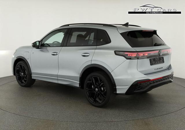 Volkswagen Tiguan 1.5 TSI eHybrid 200 kW R-Line Black, Pano, 20-Zoll, AHK, AreaView, 5-J Garantie 