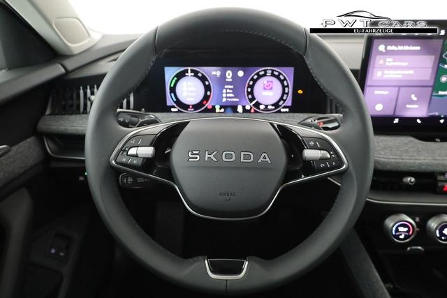 Skoda Superb Combi 1.5 TSI iV 150kW Selection DSG Selection, AHK, Matrix, Side, el. Klappe, Navi 