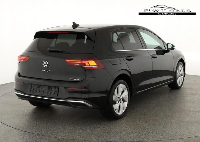 Volkswagen Golf 1.5 TSI eHybrid 150 kW VIII Style, AHK, Navi, Kamera, Side, LED-Plus 
