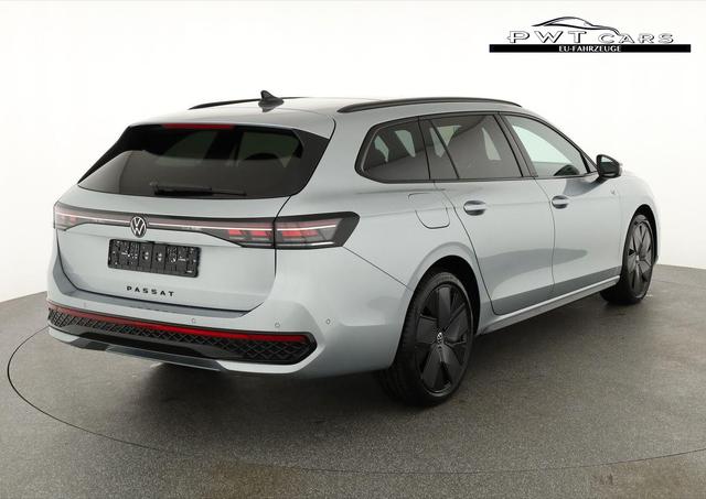 Volkswagen Passat Variant 1.5 TSI eHybrid 200 kW R-Line Black, Pano, AHK, AreaView, 19-Zoll 