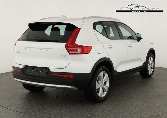 Volvo XC40 Core 2WD B3 Mild-Hybrid Core, AHK, Navi, LED, Winter, Kamera, el. Klappe 