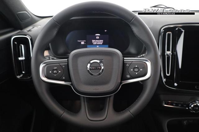 Volvo XC40 Core 2WD B3 Mild-Hybrid Core, Navi, LED, Winter, Kamera, el. Klappe 