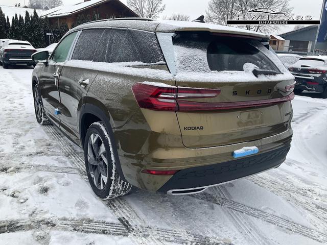 Skoda Kodiaq 1.5 TSI mHEV 110 kW Sportline DSG Sportline, 7-Sitzer, AHK, Navi, Side, Kamera, Matrix, Winter 