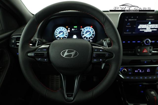 Hyundai i30 N Line 1.5 T-GDI DCT Fastback N-LINE, Navi, 18-Zoll, Kamera, LED, Winter 