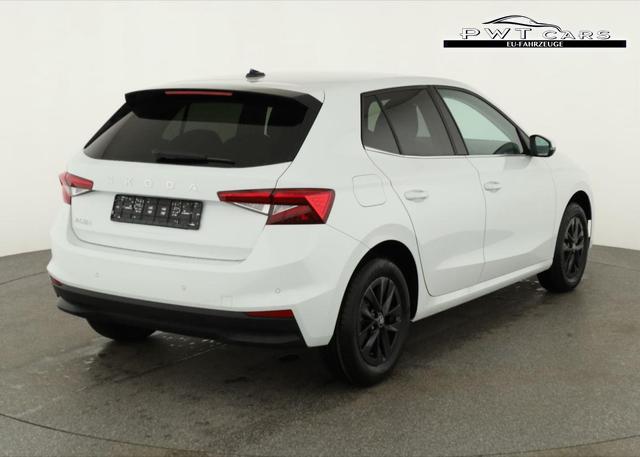 Skoda Fabia Selection 1.0 TSI DSG Selection, 15-Zoll schwarz, Winter, Ladeboden 