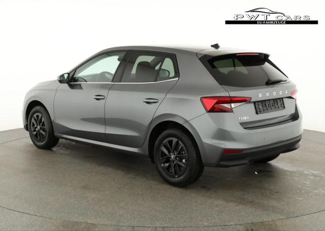 Skoda Fabia Selection 1.0 TSI DSG Selection, 15-Zoll schwarz, Winter, Ladeboden 