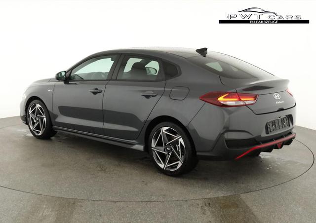 Hyundai i30 N Line 1.5 T-GDI DCT Fastback N-LINE, Navi, 18-Zoll, Kamera, LED, Winter 