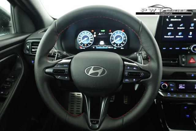 Hyundai i30 N Line 1.5 T-GDI DCT Fastback N-LINE, Navi, 18-Zoll, Kamera, LED, Winter 