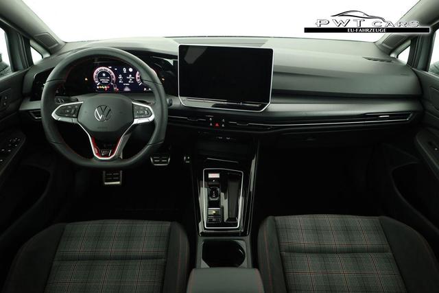 Volkswagen Golf 2.0 TSI 195 kW GTI VIII DSG Black Style, Pano, Navi, Side, Matrix, AreaView, Winter, 19-Zoll 