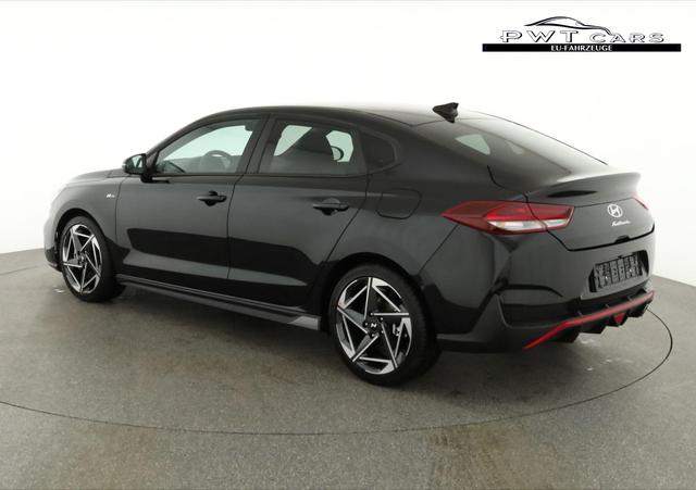 Hyundai i30 N Line 1.5 T-GDI DCT Fastback N-LINE, Navi, 18-Zoll, Kamera, LED, Winter 