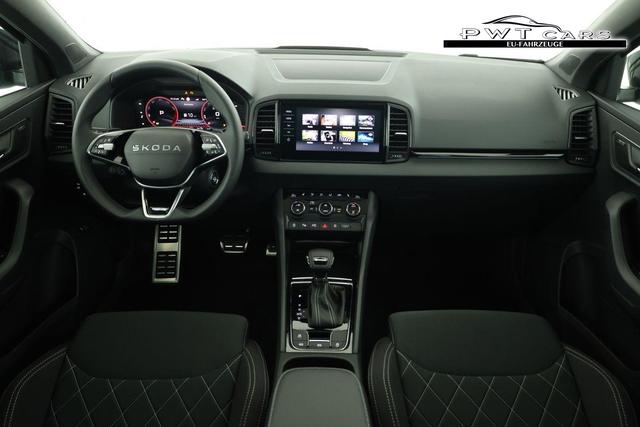 Skoda Karoq Sportline 1.5 TSI DSG Sportline, Pano, AHK, Navi, Matrix, AreaView, Side, FS-beheizbar, Winter, 19-Zoll 