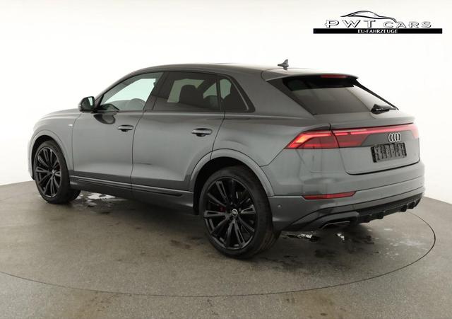 Audi Q8 50 TDI quattro qu S-LINE, Standheizung, HuD, Luft, Pano, B&O, 23-Zoll, AHK, Leder, AreaView, Optik schwarz 