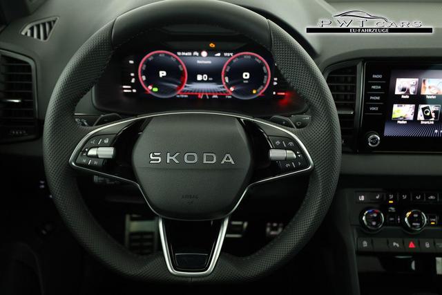 Skoda Karoq Sportline 4x4 2.0 TSI DSG Sportline, Pano, AHK, Navi, Matrix, Side, Winter, 5 J.-Garantie 