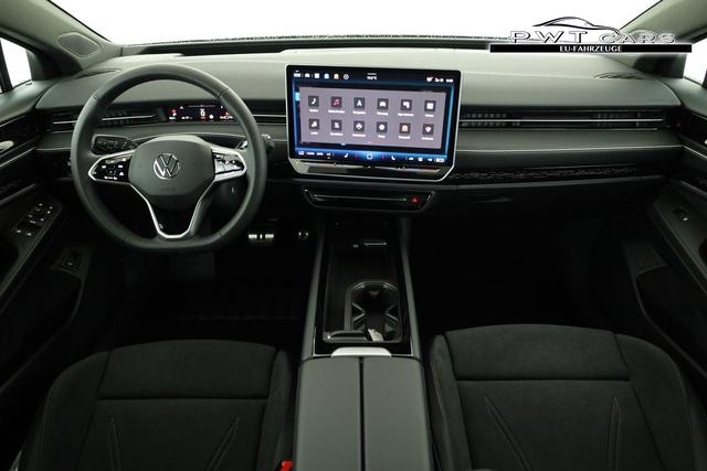 Volkswagen ID.7 Limousine Pro 210 kW Black, AHK, HuD, IQ.Light, IQ.Drive, AreaView, Side, Winter, 19-Zoll 