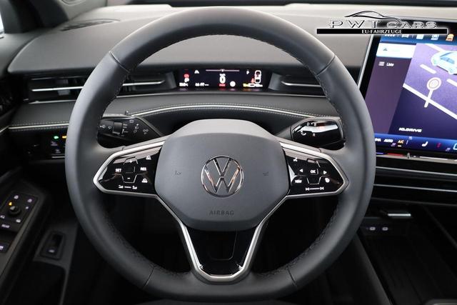Volkswagen ID.7 Kombi Pro 210 kW Tourer Black, HuD, IQ.Light, IQ.Drive, AreaView, Side, Winter, 20-Zoll 