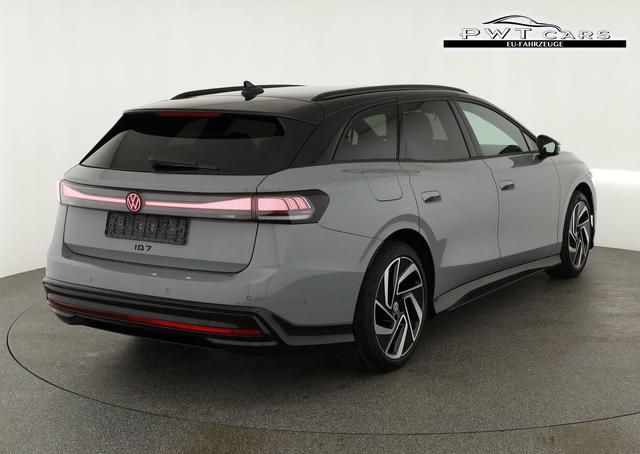 Volkswagen ID.7 Kombi Pro 210 kW Tourer Black, HuD, IQ.Light, IQ.Drive, AreaView, Side, Winter, 20-Zoll 