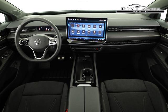Volkswagen ID.7 Kombi Pro 210 kW Tourer Black, HuD, IQ.Light, IQ.Drive, AreaView, Side, Winter, 20-Zoll 