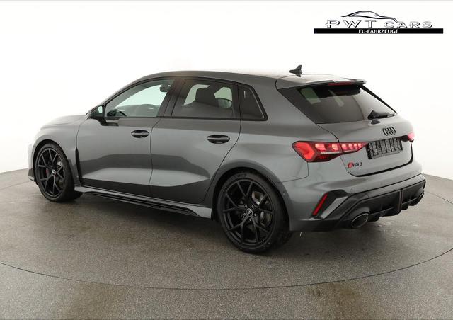 Audi RS3 Sportback 2.5 TFSI quattro, SONOS, Navi, Kamera, Side, 5 J.-Garantie 