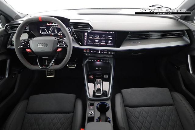 Audi RS3 Sportback 2.5 TFSI quattro, SONOS, Navi, Kamera, Side, 5 J.-Garantie 